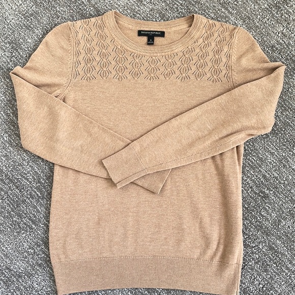 Banana Republic crew neck sweater, Sz S - Picture 1 of 3